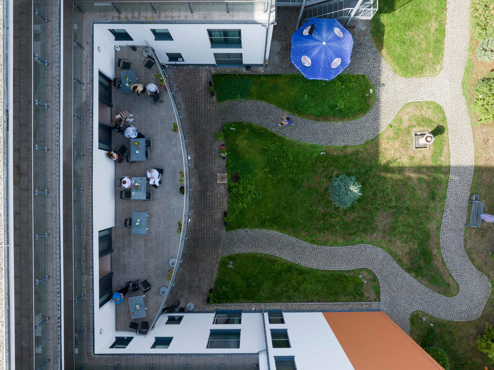 Awo Seniorenwohn und Pflegezentrum Petersberg luftbilder taillebois 17 compressed