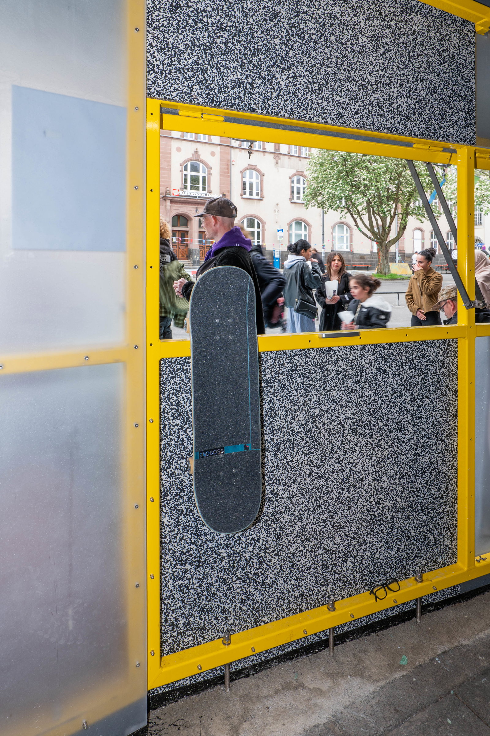 Kassel dock4 platz eroeffnung johann taillebois polycarbonara endboss kassel