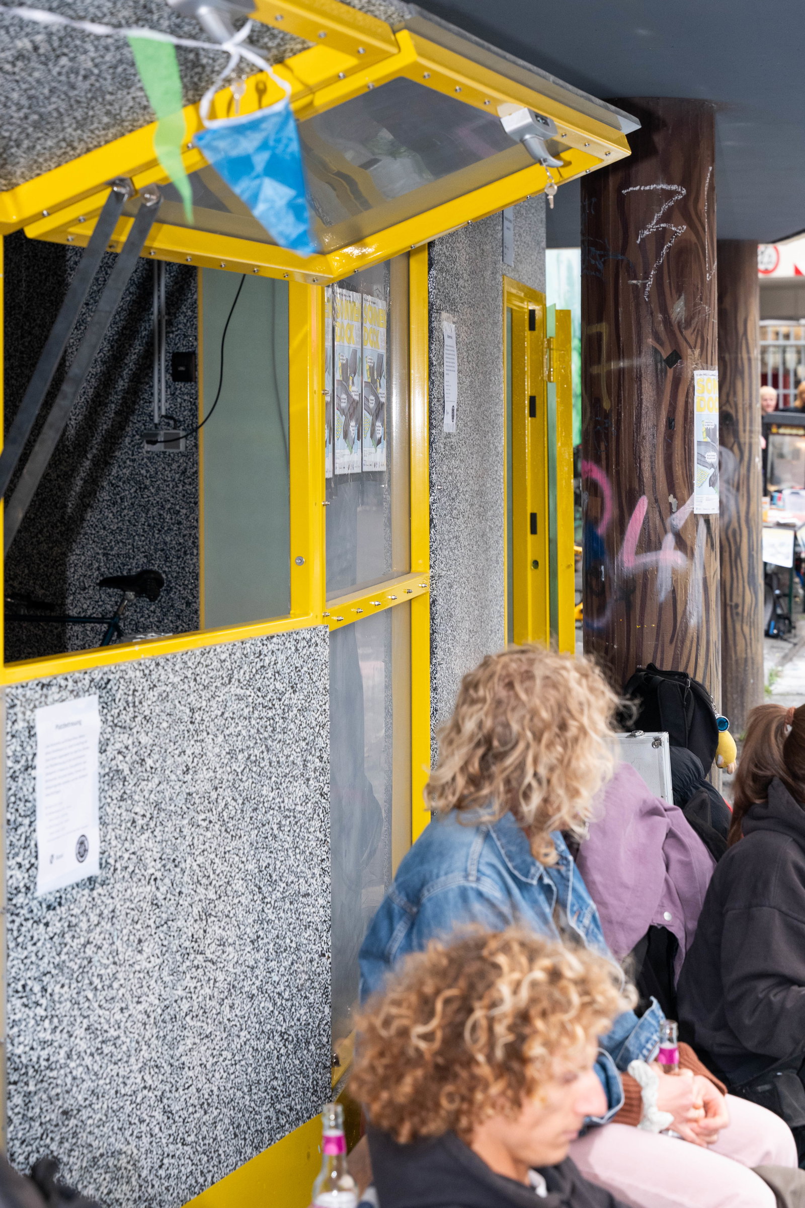 Kassel dock4 platz eroeffnung johann taillebois polycarbonara endboss kassel